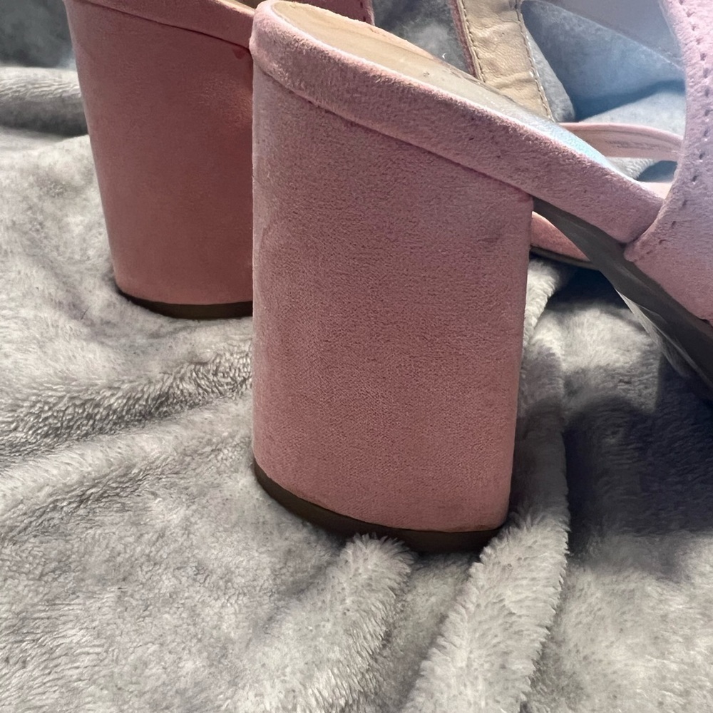 Pink heels - Picture 6 of 7